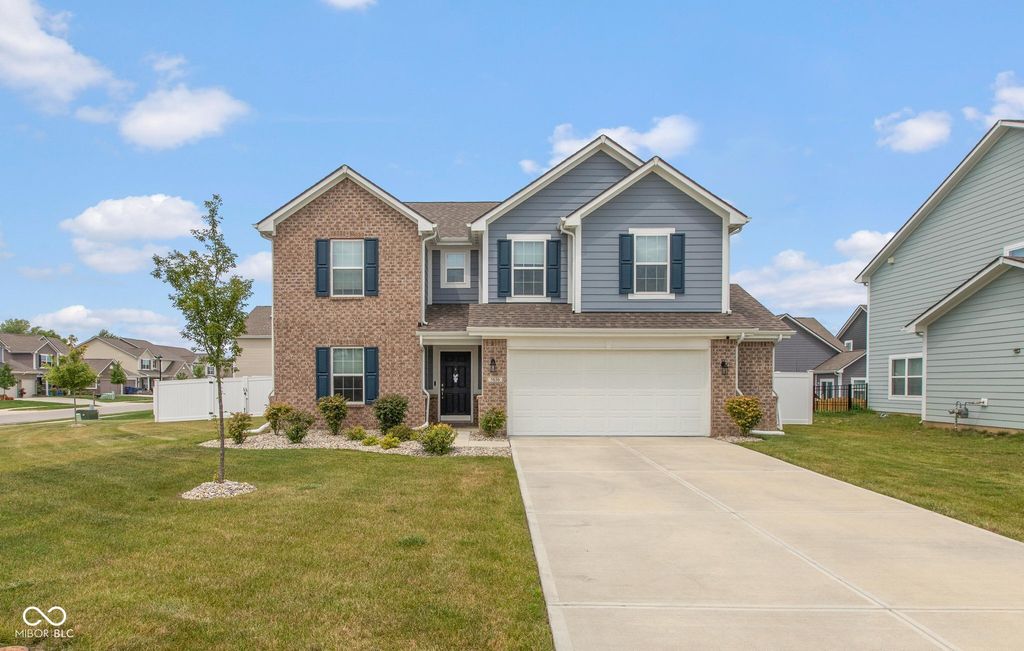 5636 Cherrywood Lane, Mccordsville, IN 46055