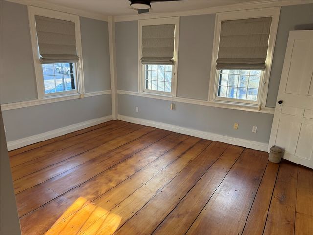 31 Bradford Street 1, Bristol, RI 02809