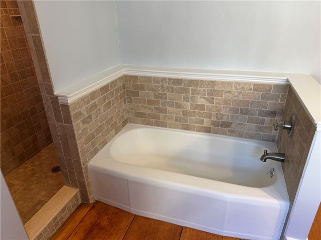 31 Bradford Street 1, Bristol, RI 02809