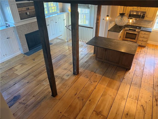 31 Bradford Street 1, Bristol, RI 02809