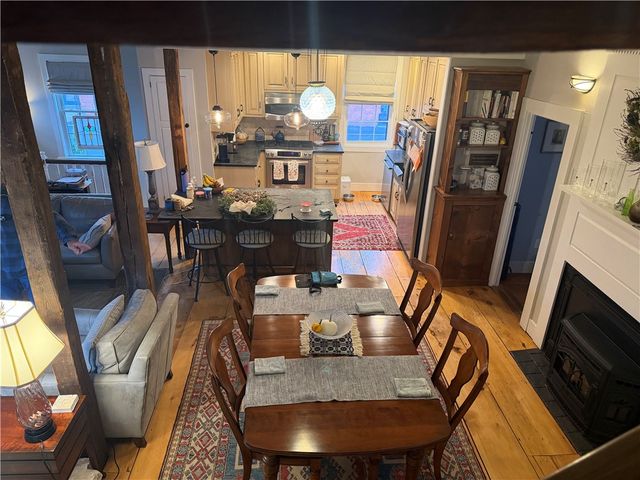 31 Bradford Street 1, Bristol, RI 02809