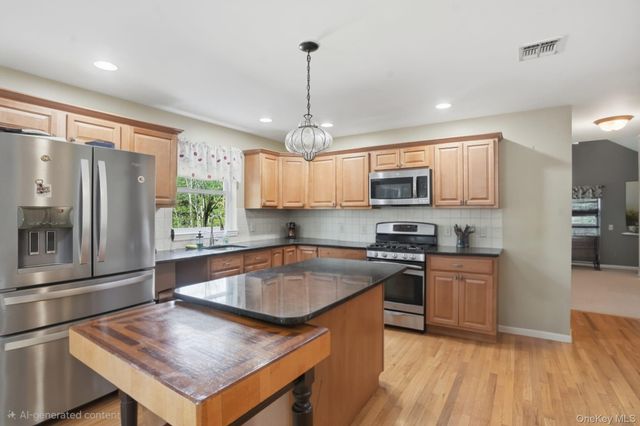 185 Penaluna Road, Monroe, NY 10950