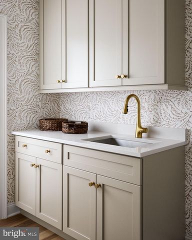 317 GREENE RD, Berwyn, PA 19312