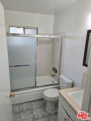 1855 S Victoria Avenue 1 & 2, Los Angeles, CA 90019