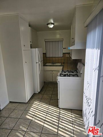 1855 S Victoria Avenue 1 & 2, Los Angeles, CA 90019