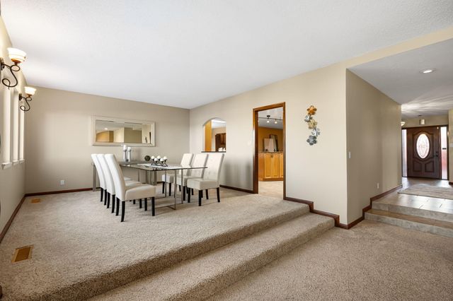 709 Stagecoach Road SE, Albuquerque, NM 87123