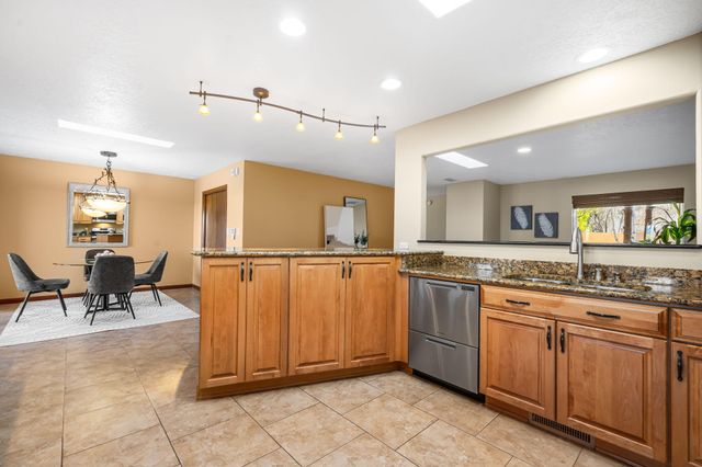 709 Stagecoach Road SE, Albuquerque, NM 87123
