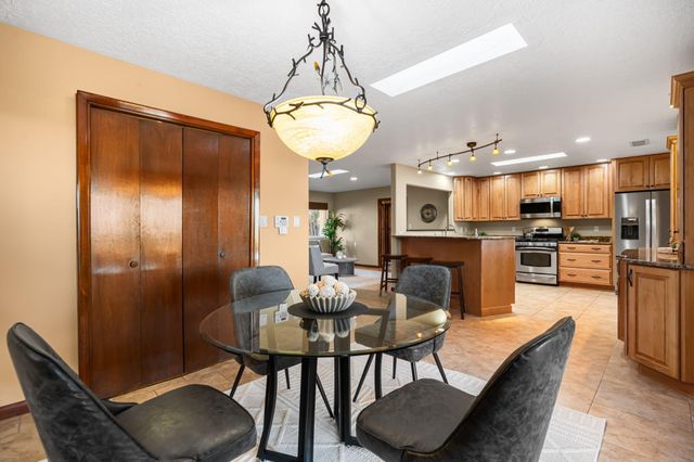 709 Stagecoach Road SE, Albuquerque, NM 87123