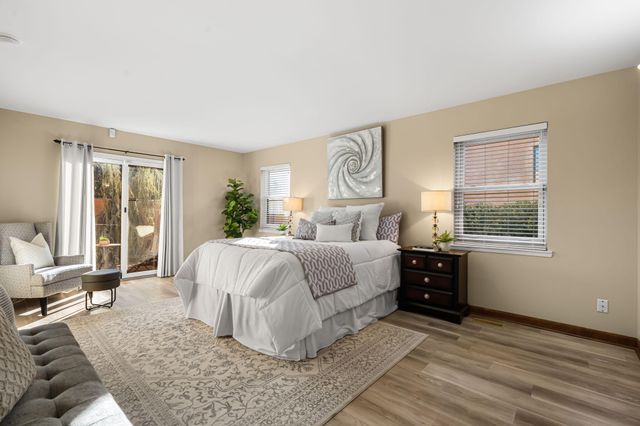 709 Stagecoach Road SE, Albuquerque, NM 87123