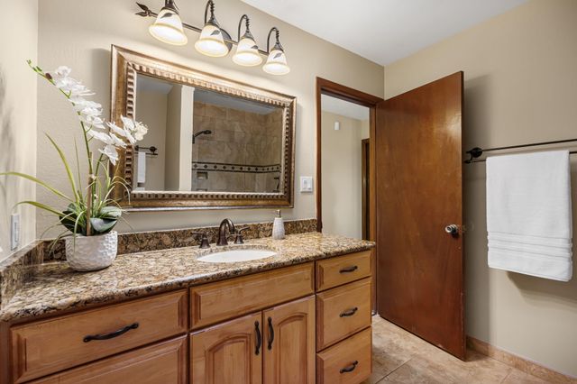 709 Stagecoach Road SE, Albuquerque, NM 87123