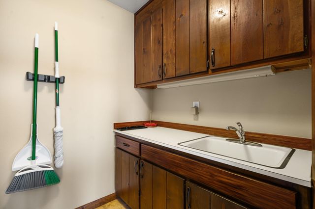 709 Stagecoach Road SE, Albuquerque, NM 87123