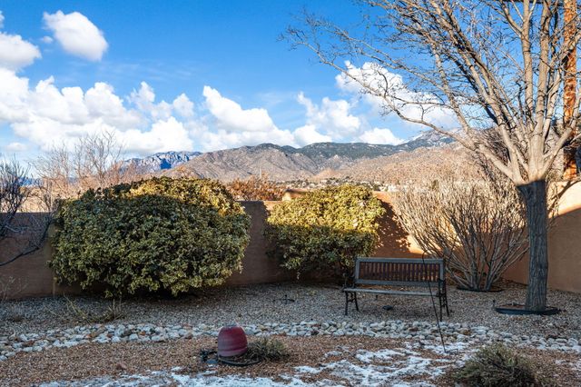 709 Stagecoach Road SE, Albuquerque, NM 87123