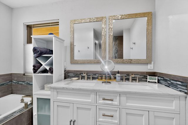 11300 Holly Avenue NE, Albuquerque, NM 87122