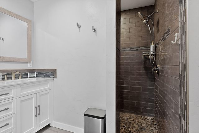 11300 Holly Avenue NE, Albuquerque, NM 87122