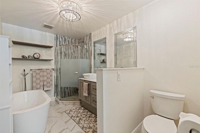 153 58TH AVENUE S, St Petersburg, FL 33705