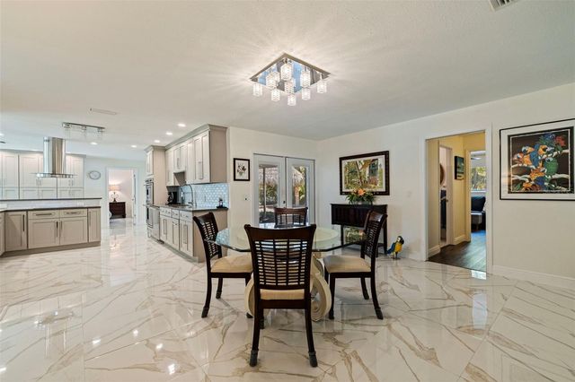 153 58TH AVENUE S, St Petersburg, FL 33705