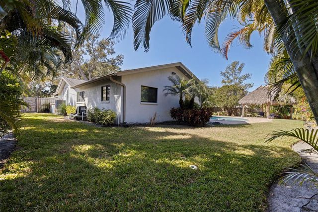153 58TH AVENUE S, St Petersburg, FL 33705