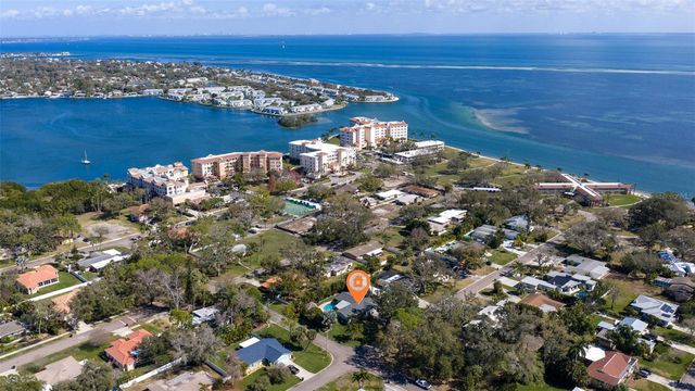 153 58TH AVENUE S, St Petersburg, FL 33705