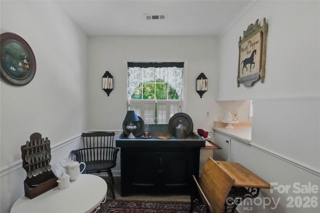 7626 Winterset Drive, Charlotte, NC 28270