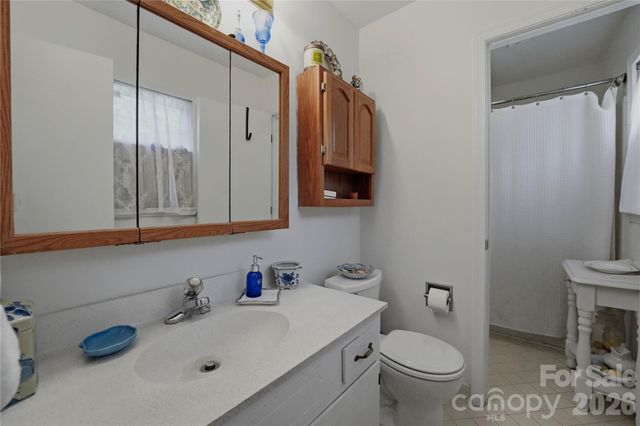 7626 Winterset Drive, Charlotte, NC 28270