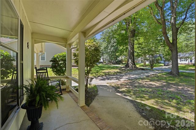 7626 Winterset Drive, Charlotte, NC 28270