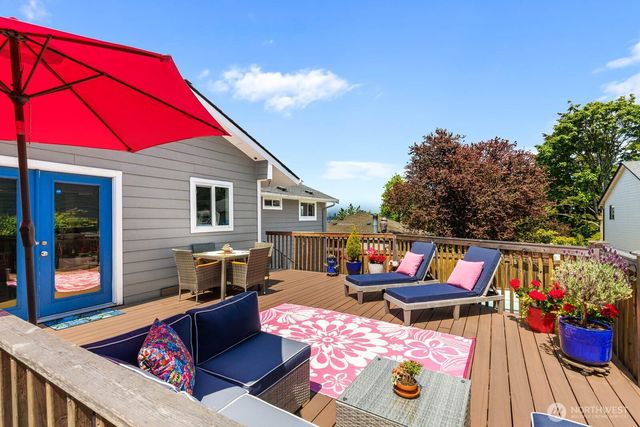 10038 59th Ave S, Seattle, WA 98178
