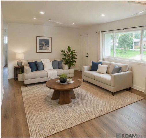 9925 Miraflores Dr, Baton Rouge, LA 70815