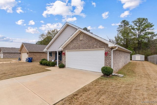 95 Bristol Lane, Wetumpka, AL 36092