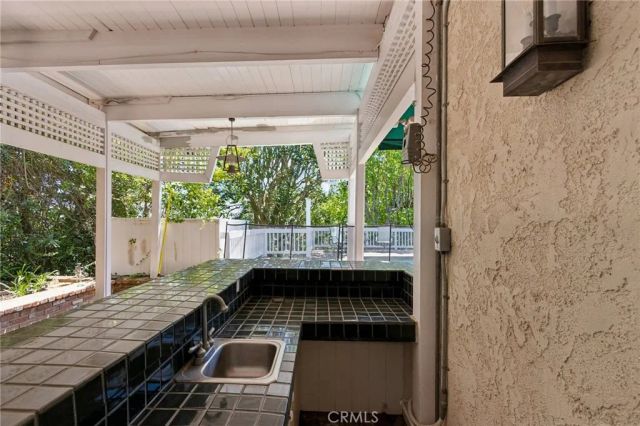 10190 Baywood Court, Los Angeles, CA 90077