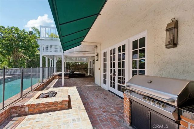 10190 Baywood Court, Los Angeles, CA 90077
