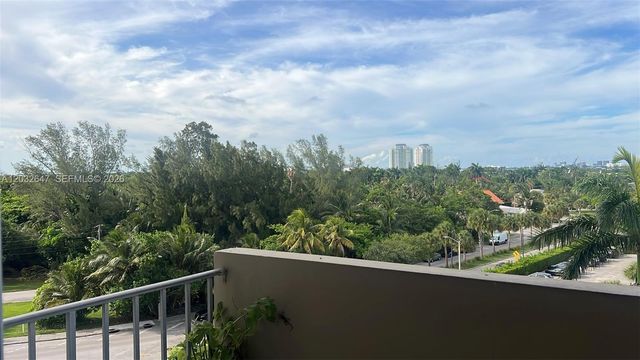 880 NE 69th Street 6R, Miami, FL 33138