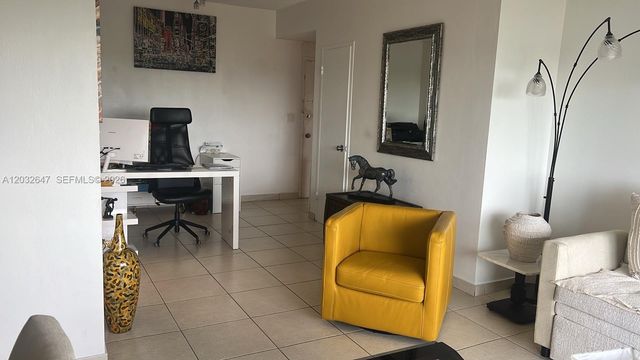 880 NE 69th Street 6R, Miami, FL 33138