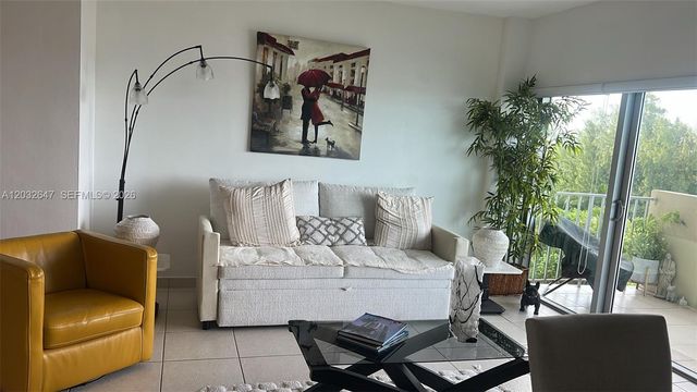880 NE 69th Street 6R, Miami, FL 33138