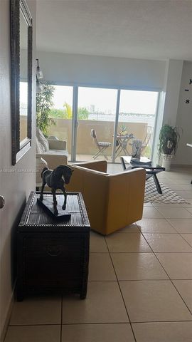 880 NE 69th Street 6R, Miami, FL 33138