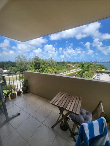 880 NE 69th Street 6R, Miami, FL 33138