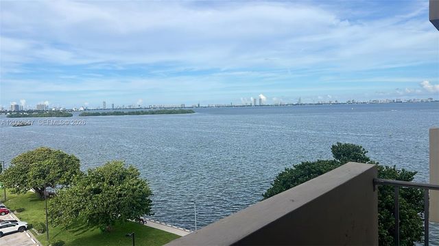 880 NE 69th Street 6R, Miami, FL 33138