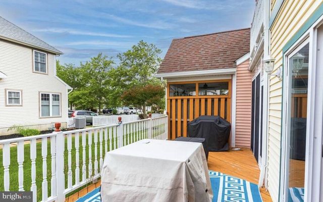 1002 BAYBREEZE LN, Ocean Pines, MD 21811