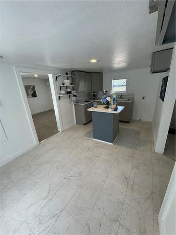 1110 Elgin St, Corpus Christi, TX 78405