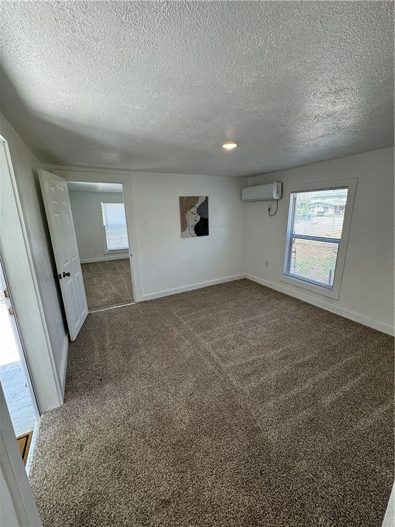 1110 Elgin St, Corpus Christi, TX 78405 — photo 3