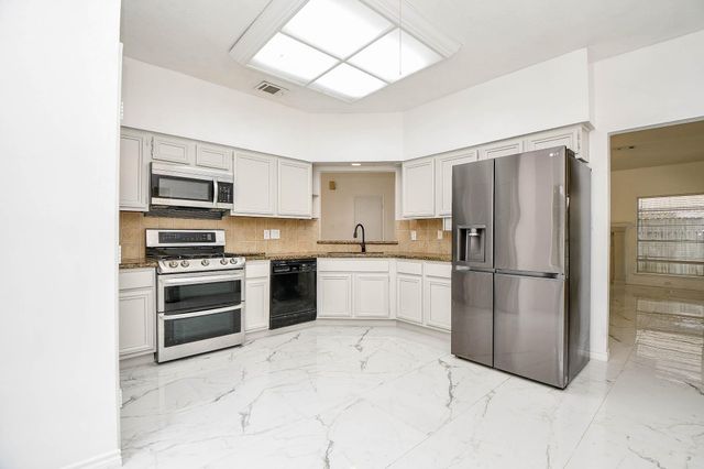 4371 Palmer Plantation Drive, Missouri City, TX 77459