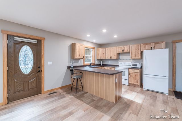 11256 S Roby Lake Drive, Baldwin, MI 49304