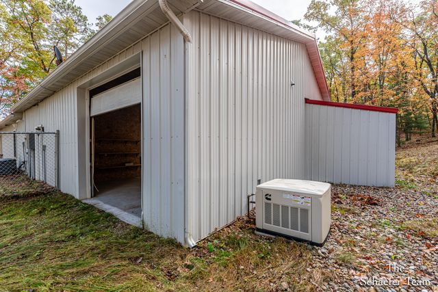 11256 S Roby Lake Drive, Baldwin, MI 49304