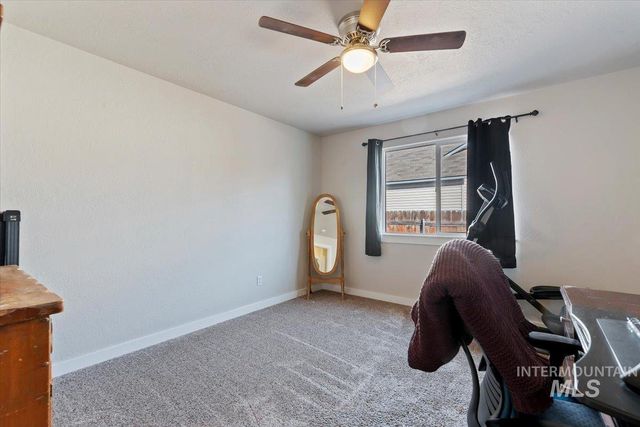 1700 S Camas, Nampa, ID 83686