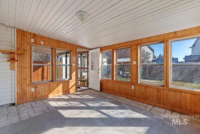 1700 S Camas, Nampa, ID 83686