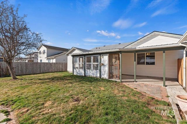 1700 S Camas, Nampa, ID 83686