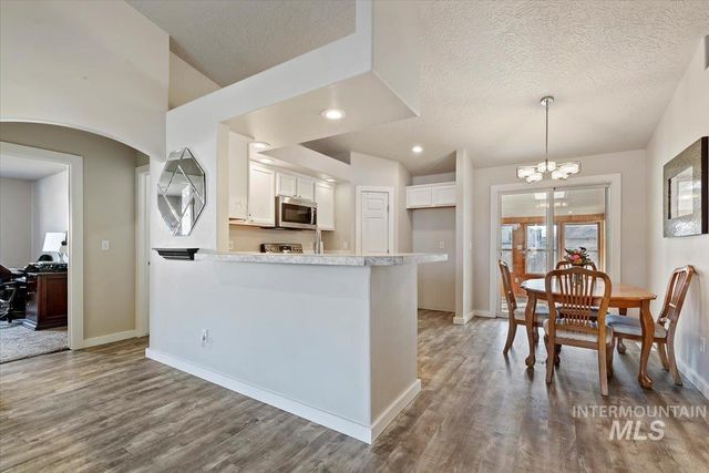 1700 S Camas, Nampa, ID 83686