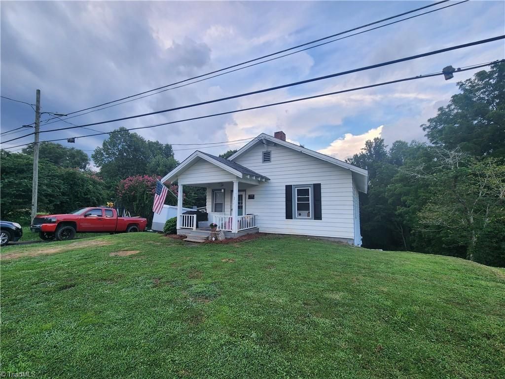 1598 Fancy Gap Road, Mount Airy, NC 27030