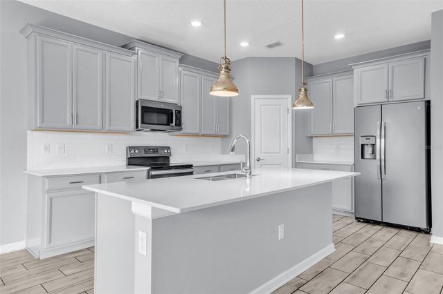 1048 DOWNSWING PLACE, Davenport, FL 33896