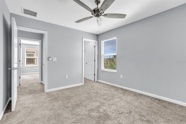 1048 DOWNSWING PLACE, Davenport, FL 33896