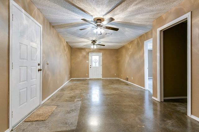 6650 Treece Rd, San Angelo, TX 76905